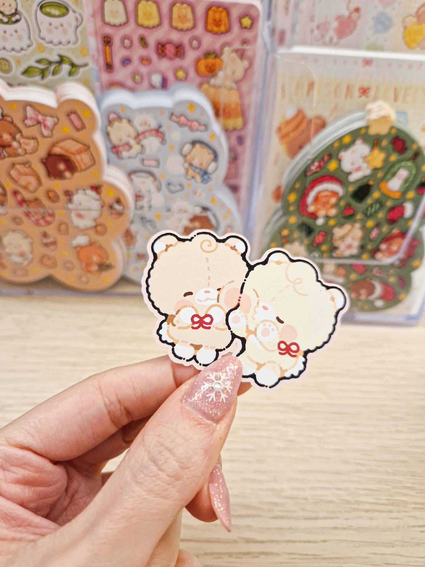 🩷 Cuddly Kissing Teddy Die Cut Stickers 🩷