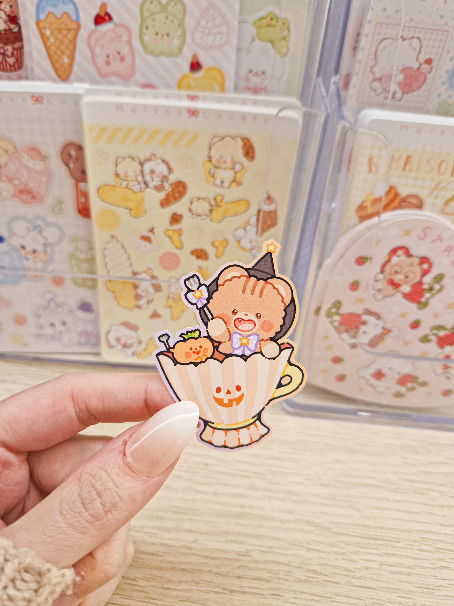 🧡 Halloween Pumpkin Teacup Die Cut Sticker 🎃