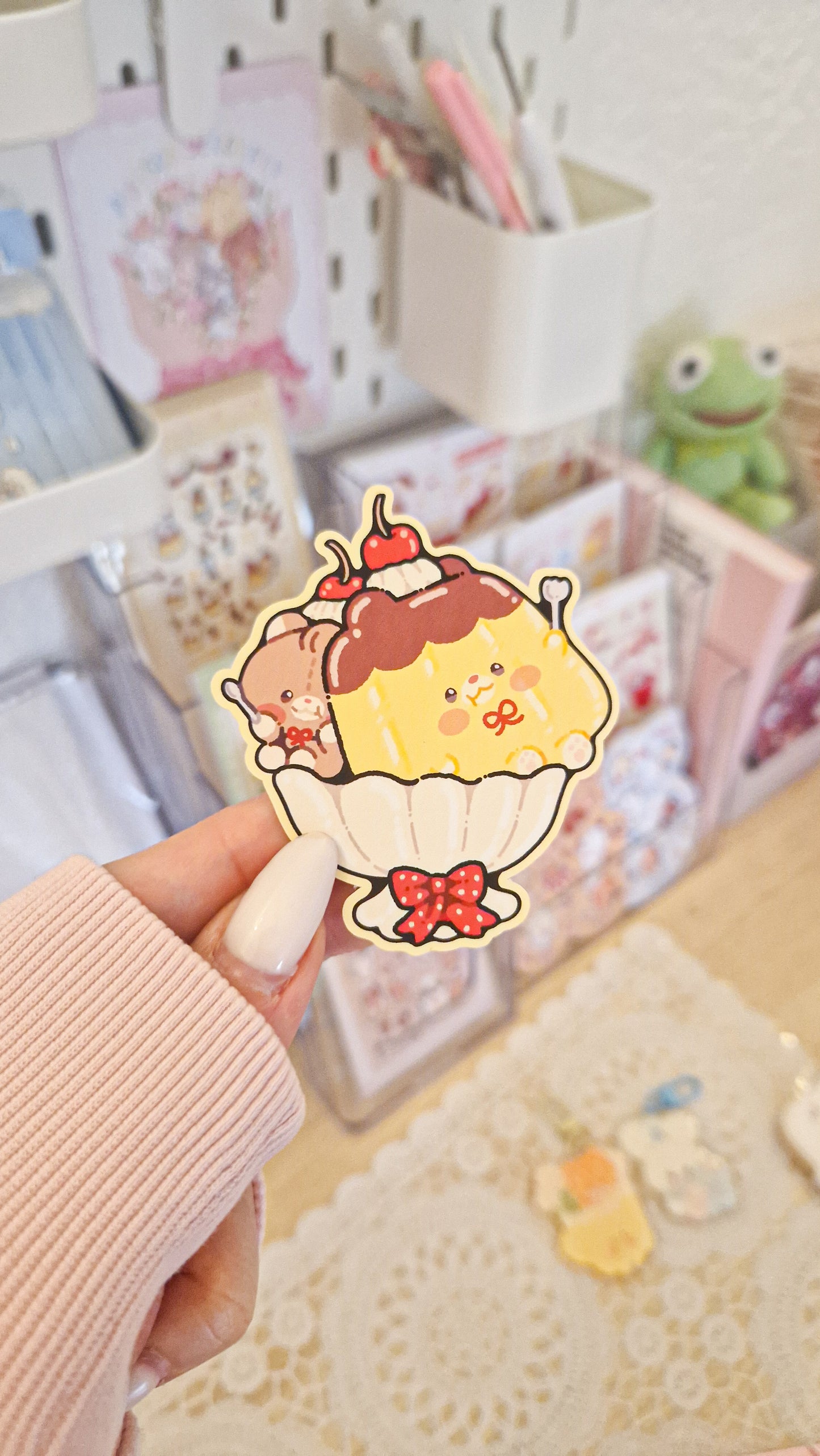 💛 Chonk Pudding Glitter Sticker 🍮
