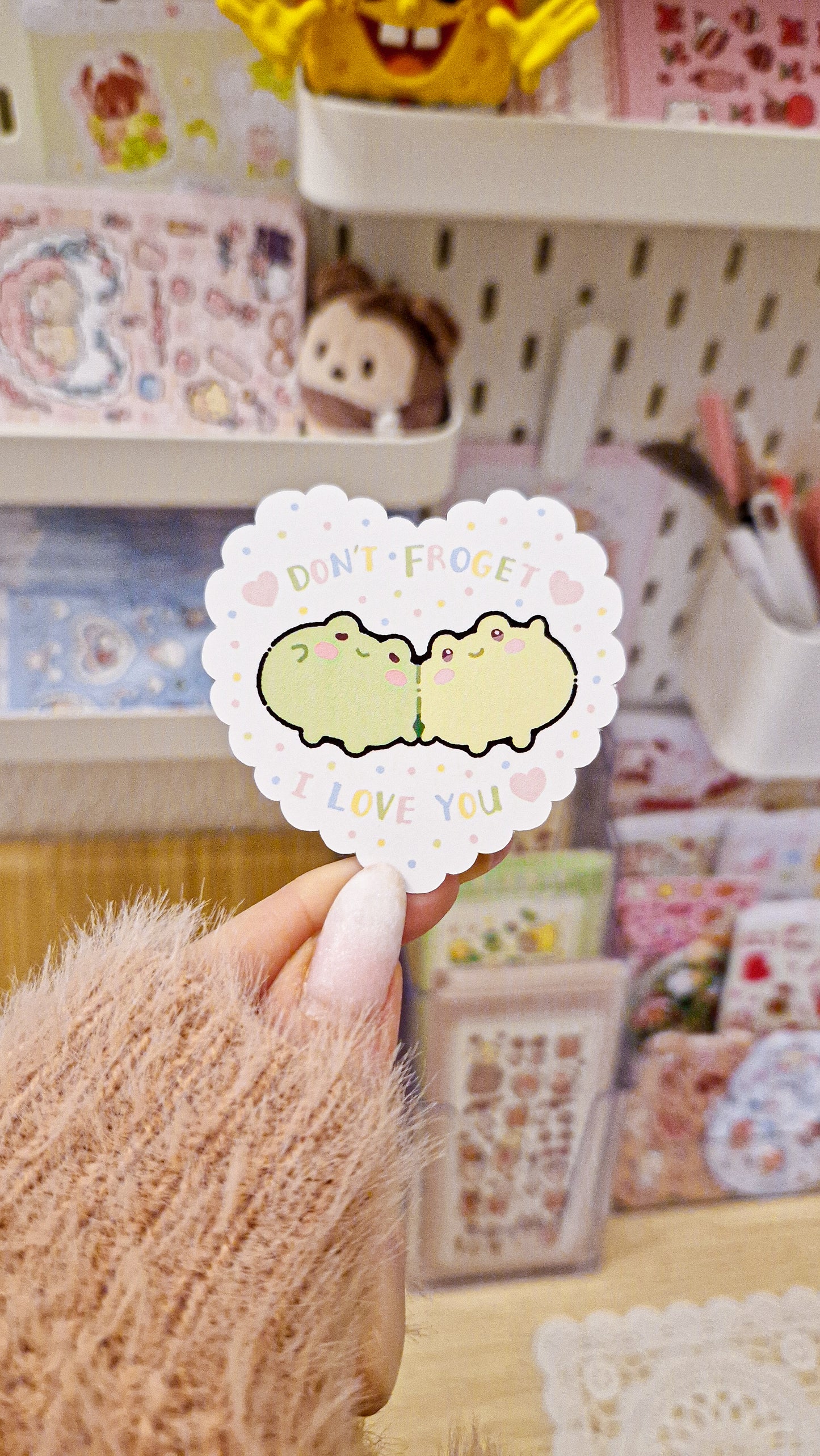 🐸 Valentine Froggies Heart Die Cut Sticker 💚