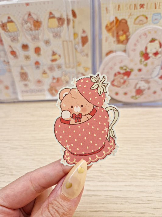 🍓 Strawberry Bear Teacup Die Cut Sticker 🐻